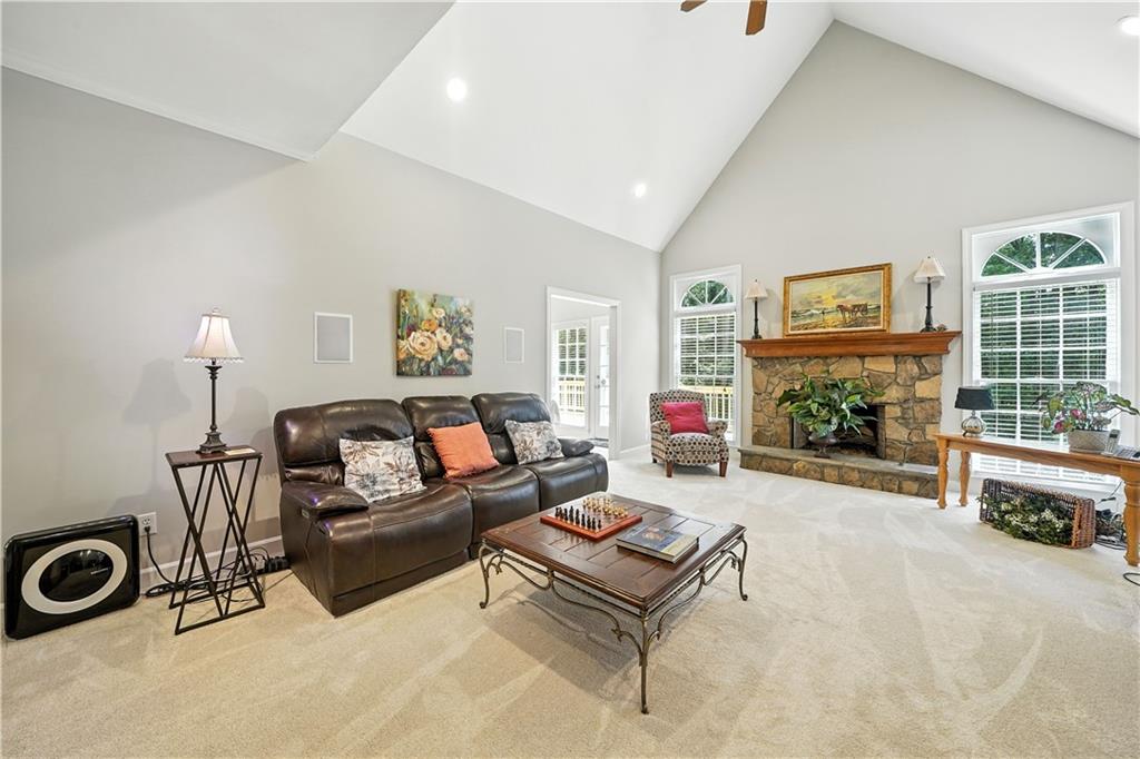 870 FAIRWOOD POINTE NW