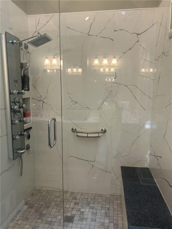 870 FAIRWOOD POINTE NW