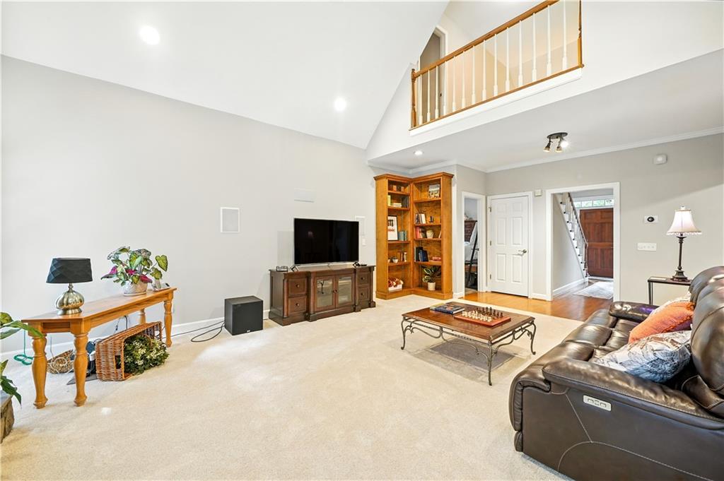 870 FAIRWOOD POINTE NW