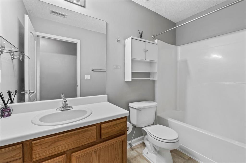 3272 Tiara Circle SW