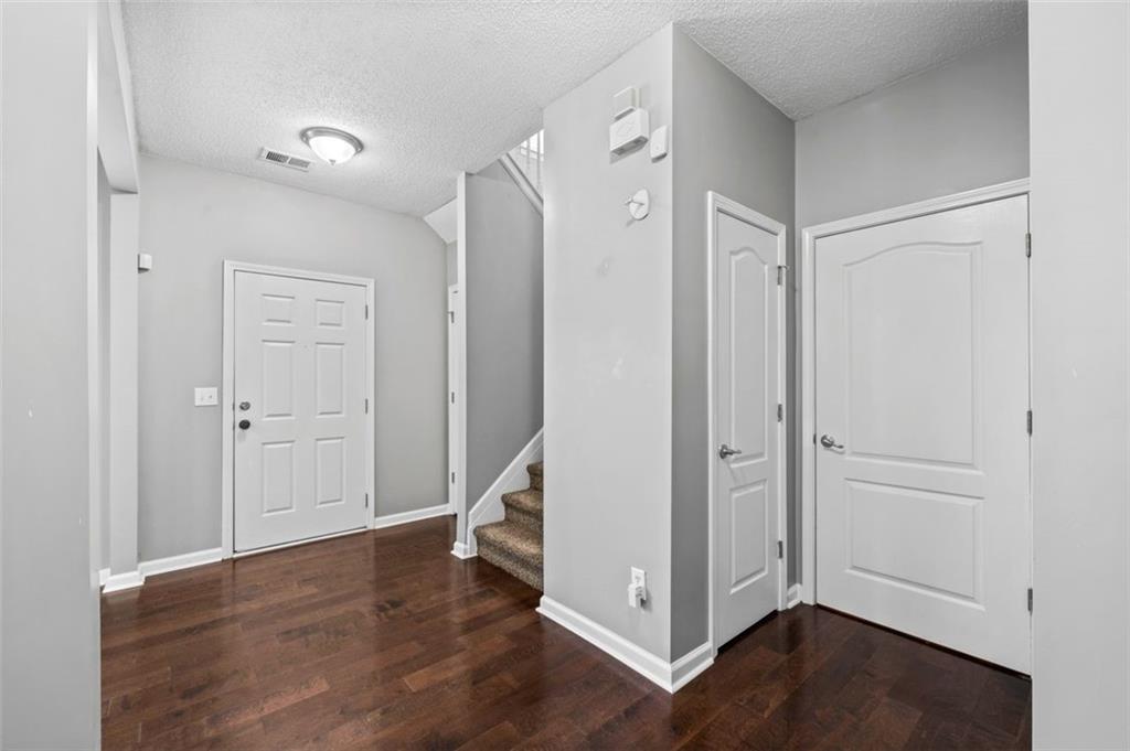 3272 Tiara Circle SW