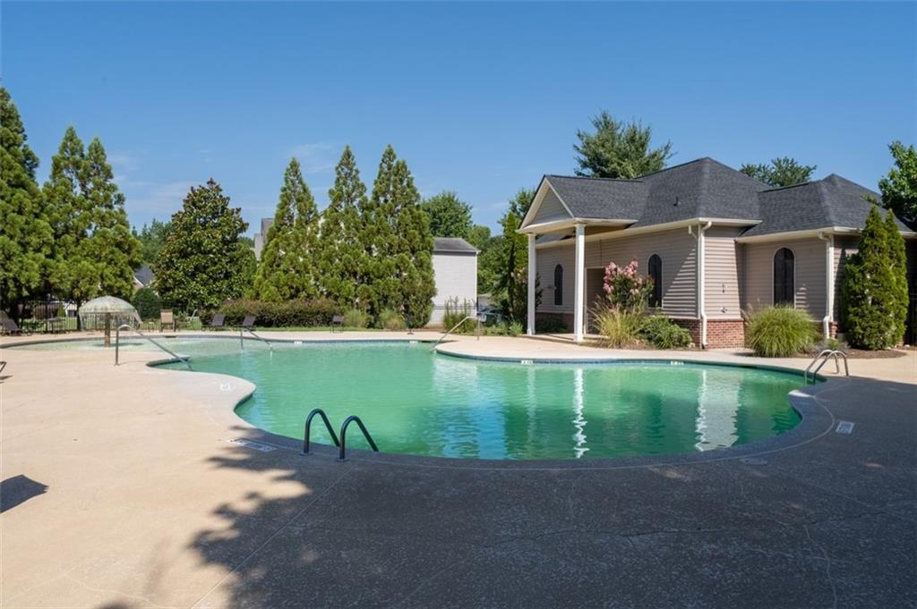 3272 Tiara Circle SW