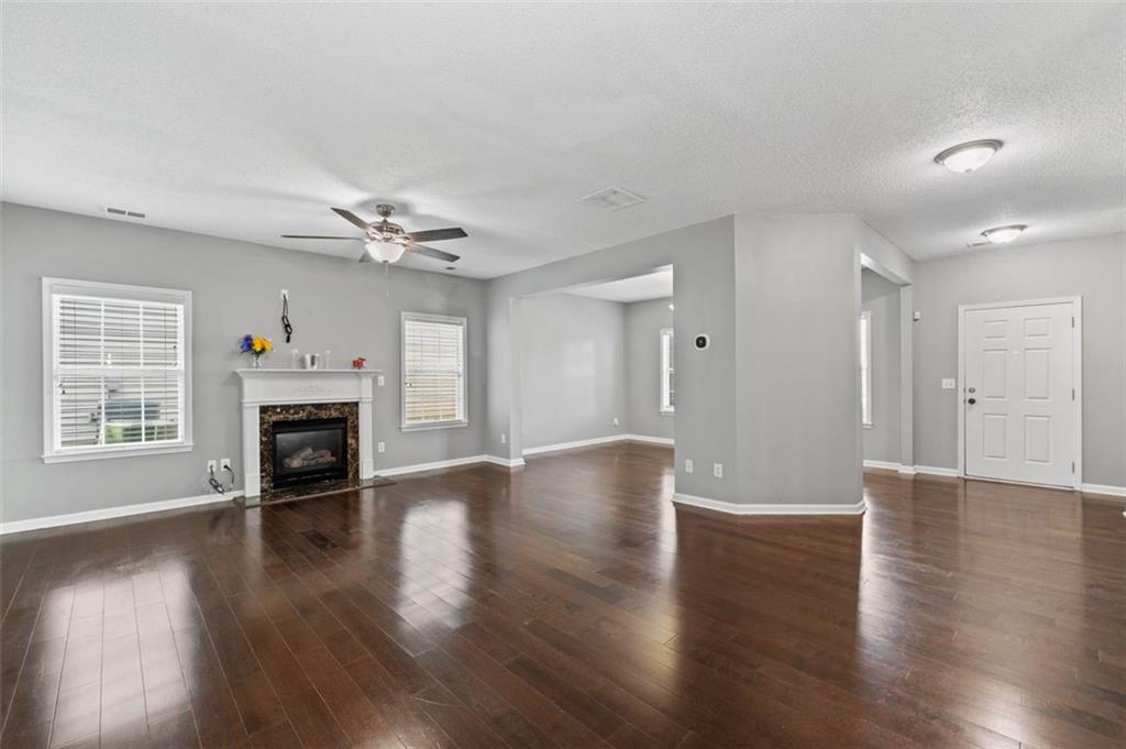 3272 Tiara Circle SW