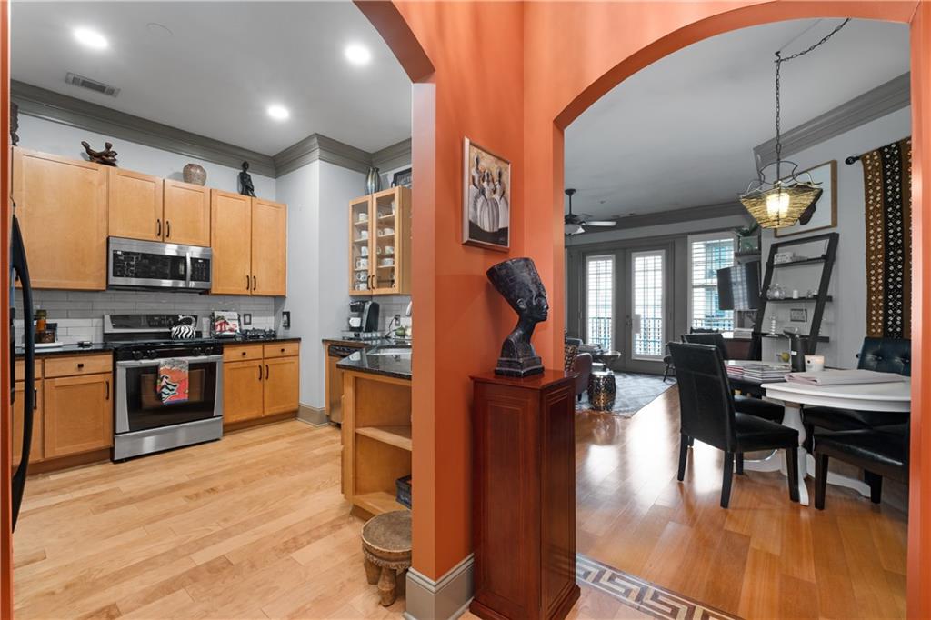 3621 VININGS SLOPE SE Unit 2516