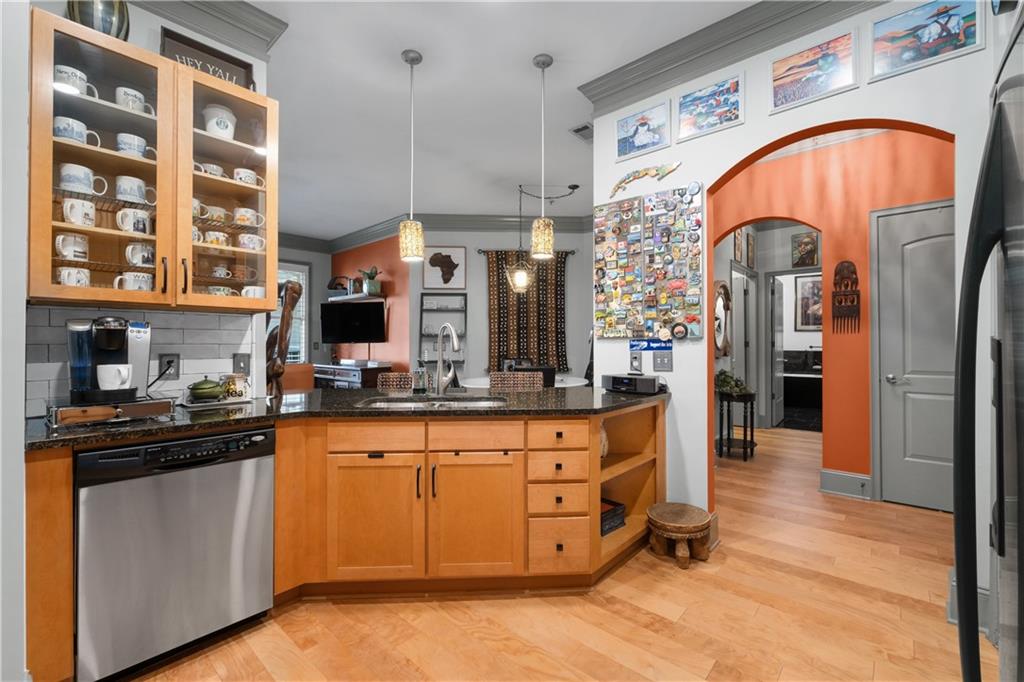 3621 VININGS SLOPE SE Unit 2516