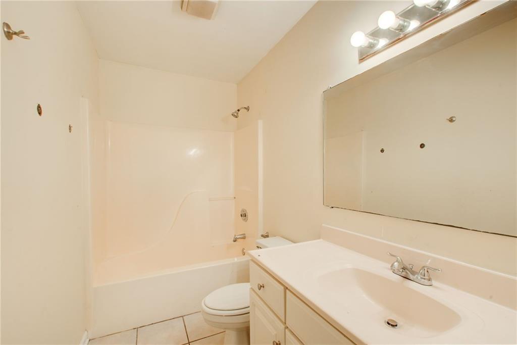 2462 Empire Forest Drive