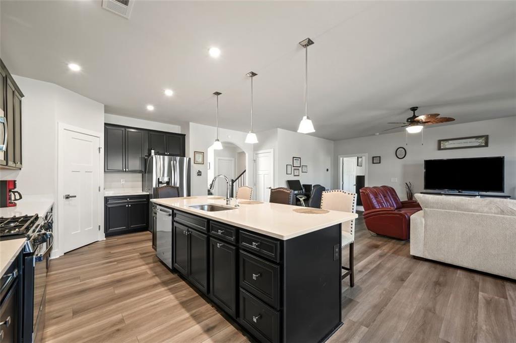 200 MARCHMONT Drive