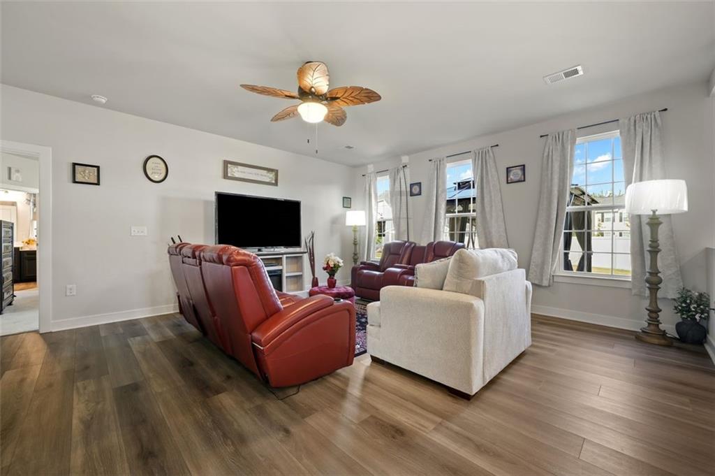 200 MARCHMONT Drive
