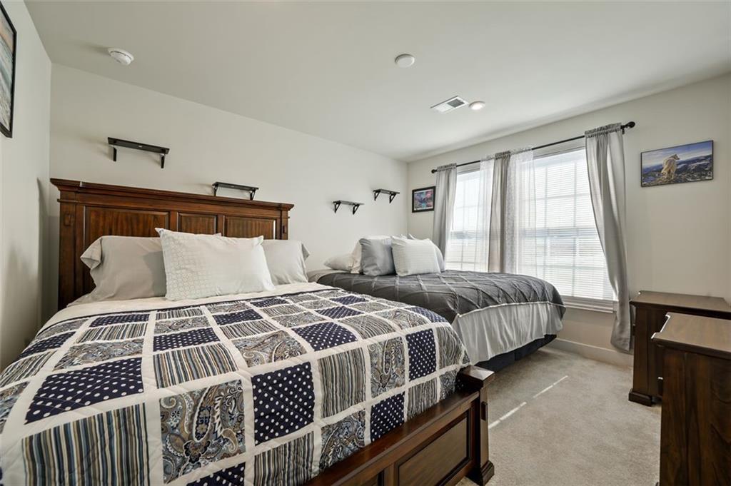 200 MARCHMONT Drive