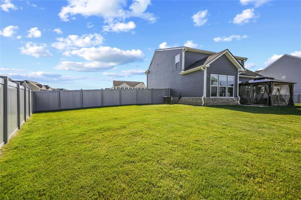 200 MARCHMONT Drive