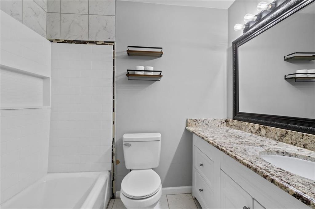 5667 KINGSPORT Drive