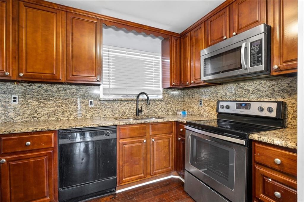 5667 KINGSPORT Drive