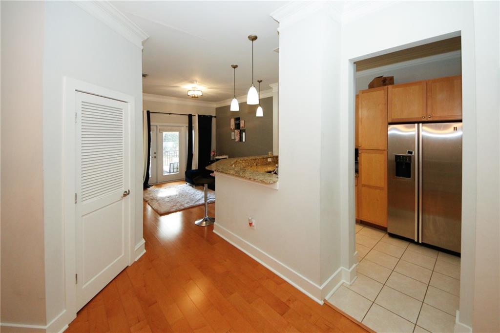 799 Hammond Drive Unit 116