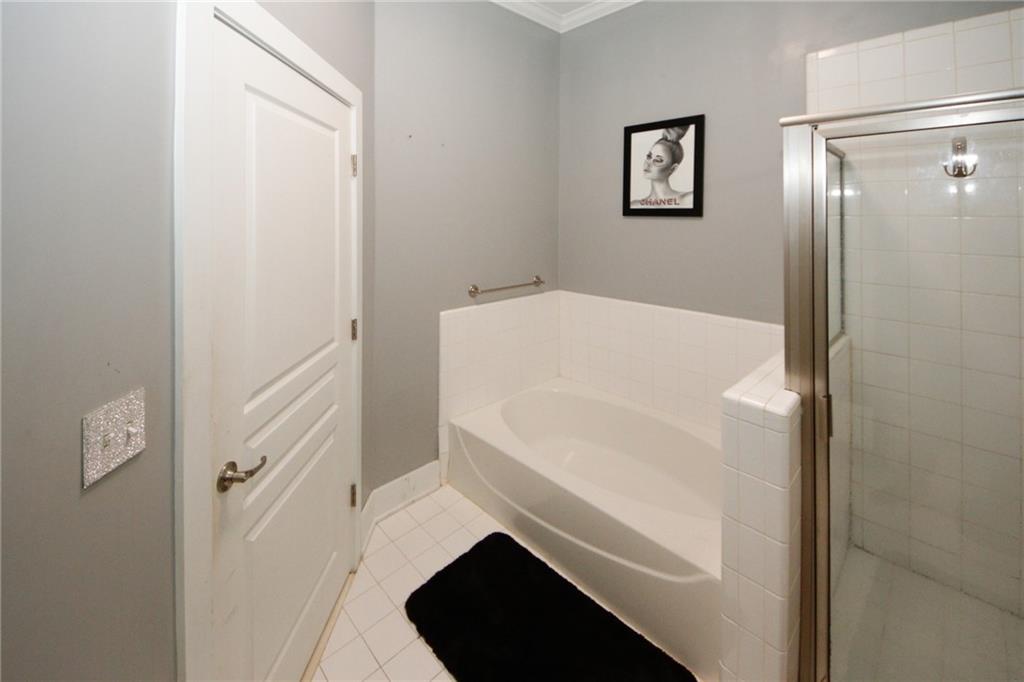 799 Hammond Drive Unit 116