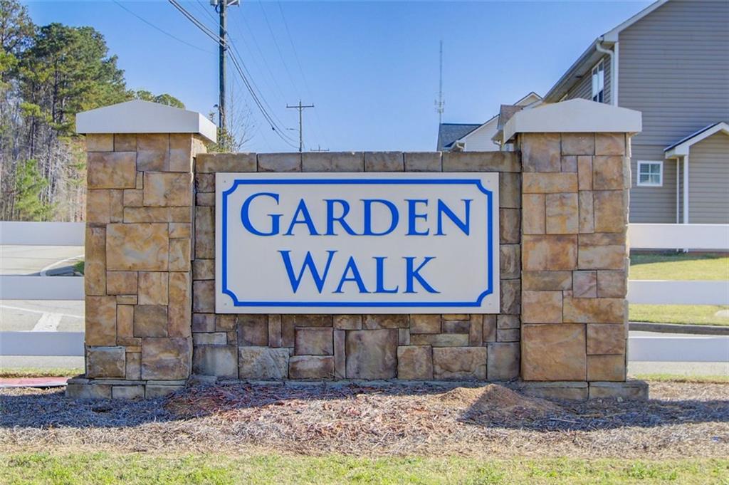 516 Grand Magnolia Street