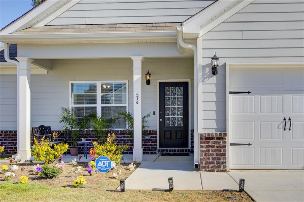 516 Grand Magnolia Street