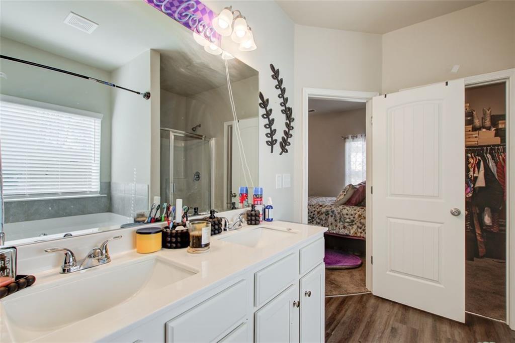 516 Grand Magnolia Street