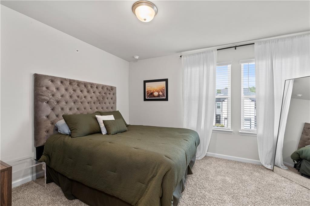 1729 HYSSOP Boulevard