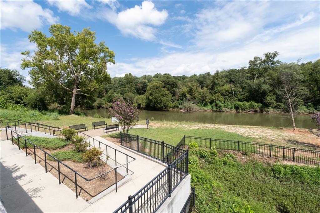 1729 HYSSOP Boulevard