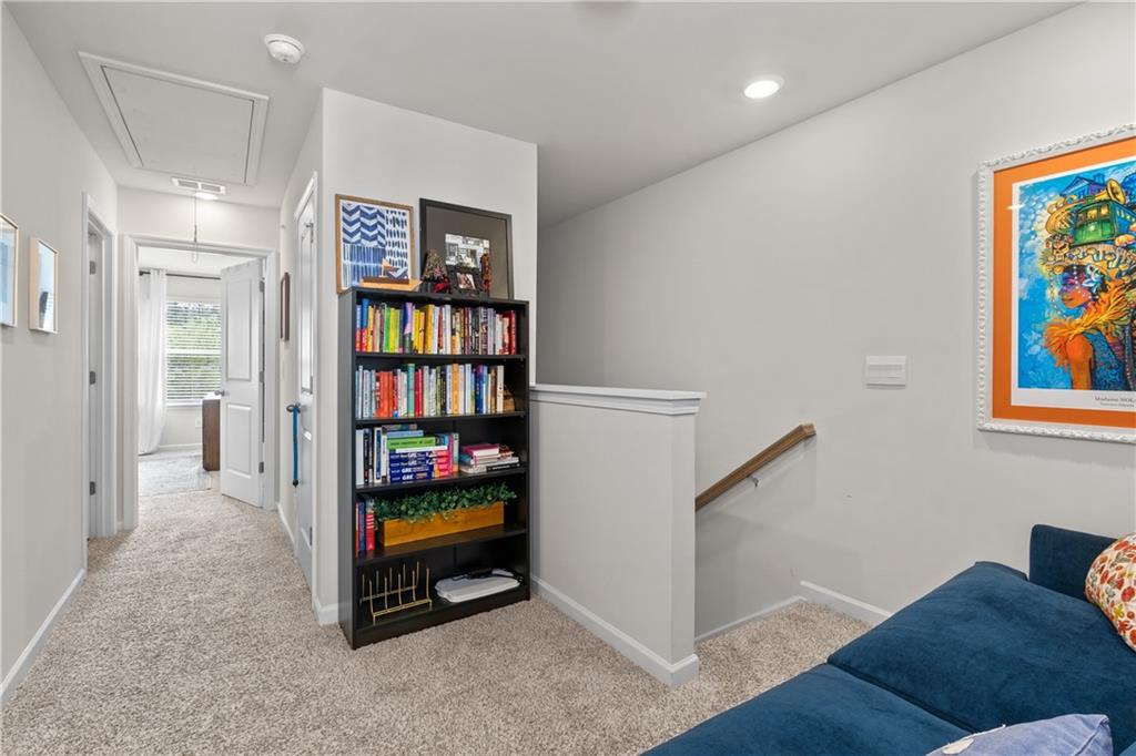 1729 HYSSOP Boulevard