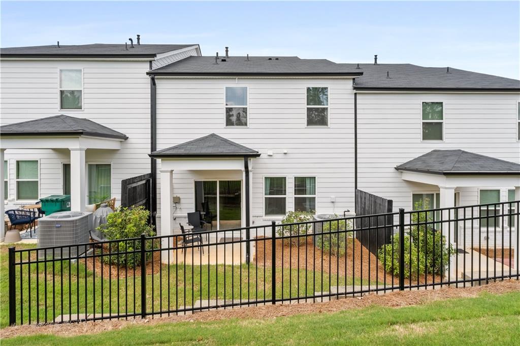 1729 HYSSOP Boulevard