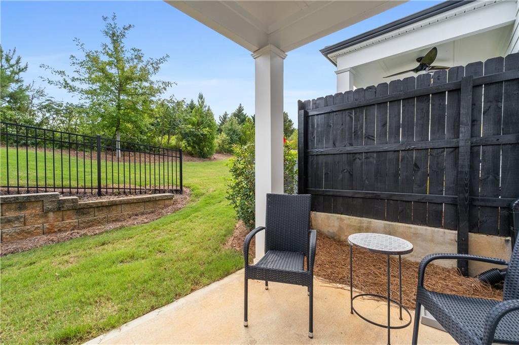 1729 HYSSOP Boulevard