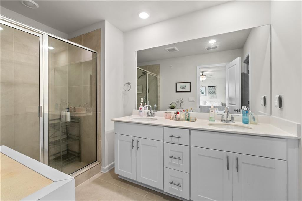 1729 HYSSOP Boulevard