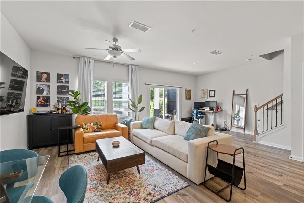 1729 HYSSOP Boulevard