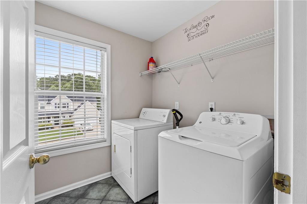 4419 Silver Ridge Way