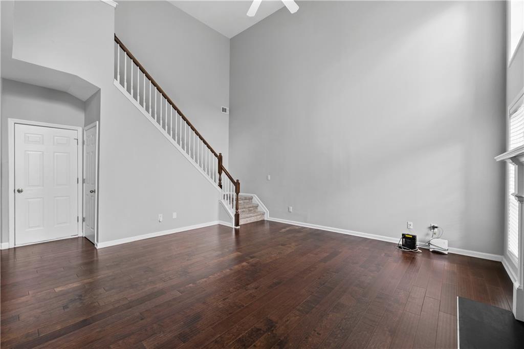 4419 Silver Ridge Way