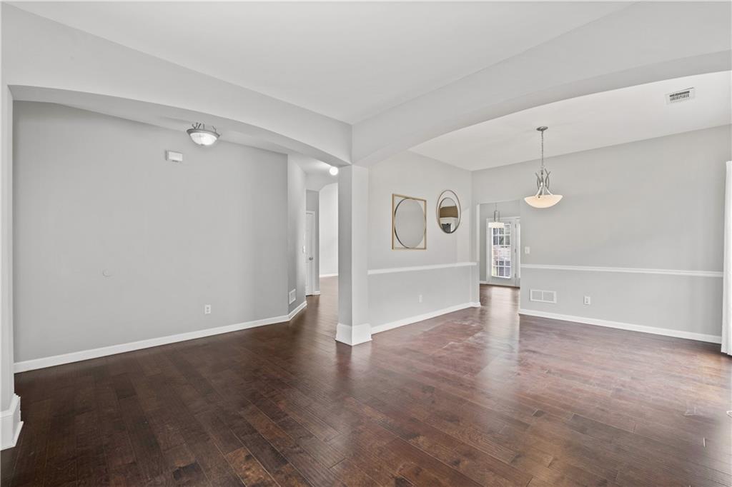 4419 Silver Ridge Way