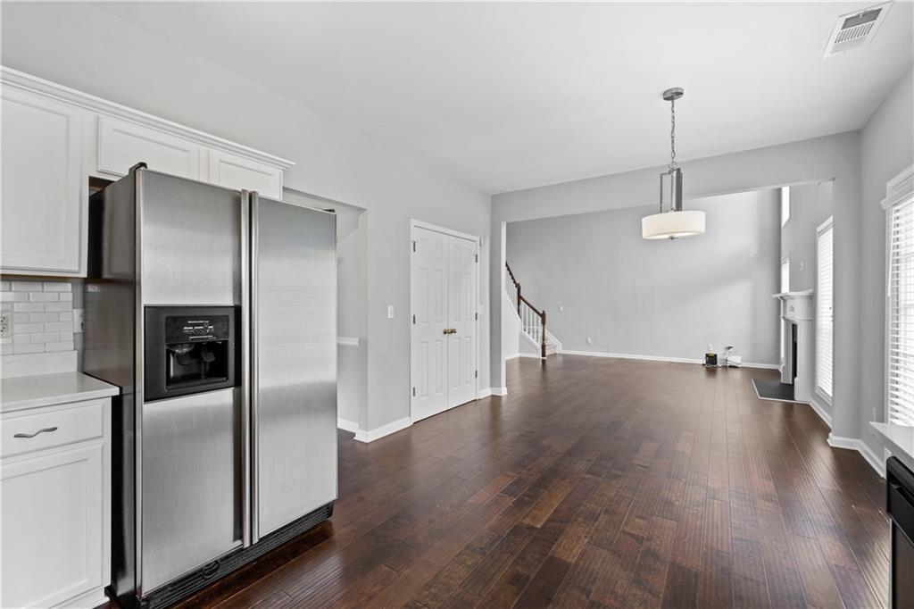 4419 Silver Ridge Way