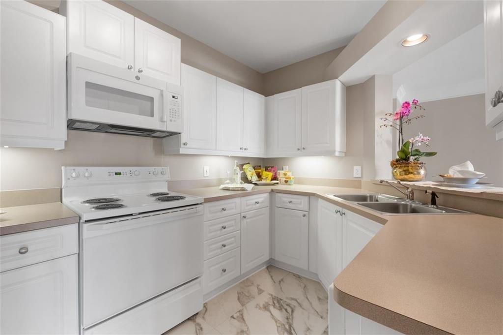 3334 PEACHTREE Road NE Unit 1110