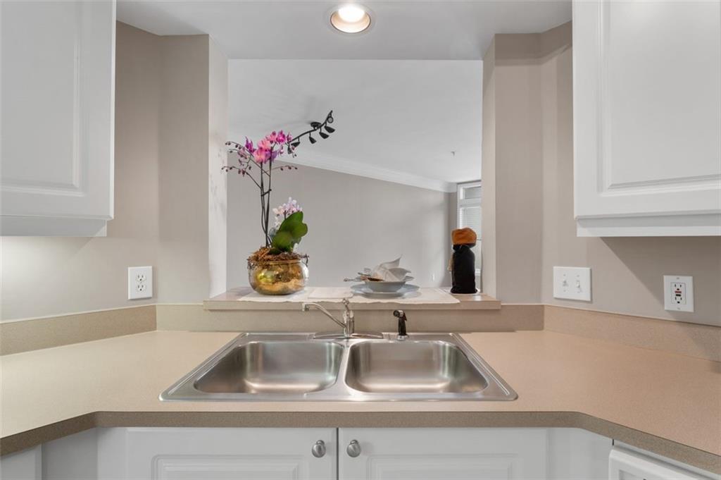 3334 PEACHTREE Road NE Unit 1110