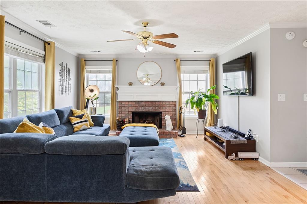 654 WEAVER FALLS Court