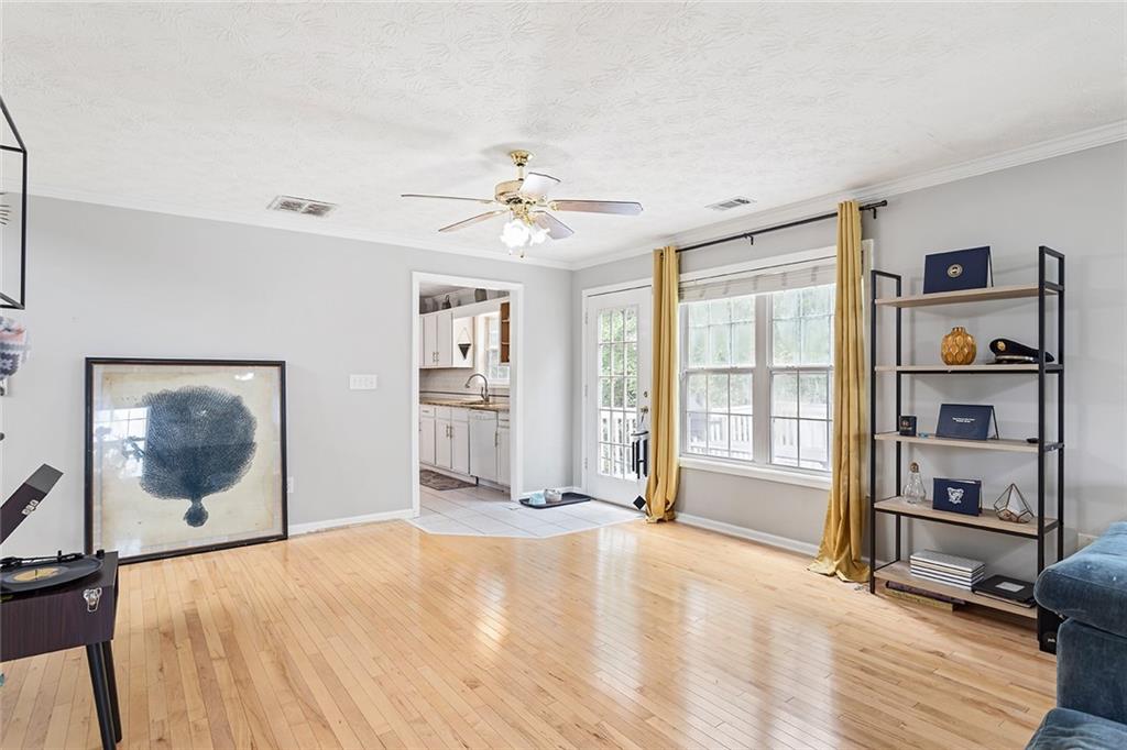 654 WEAVER FALLS Court