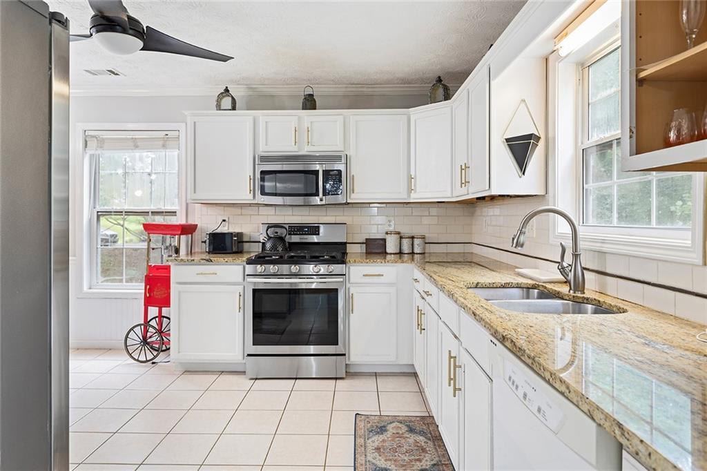 654 WEAVER FALLS Court