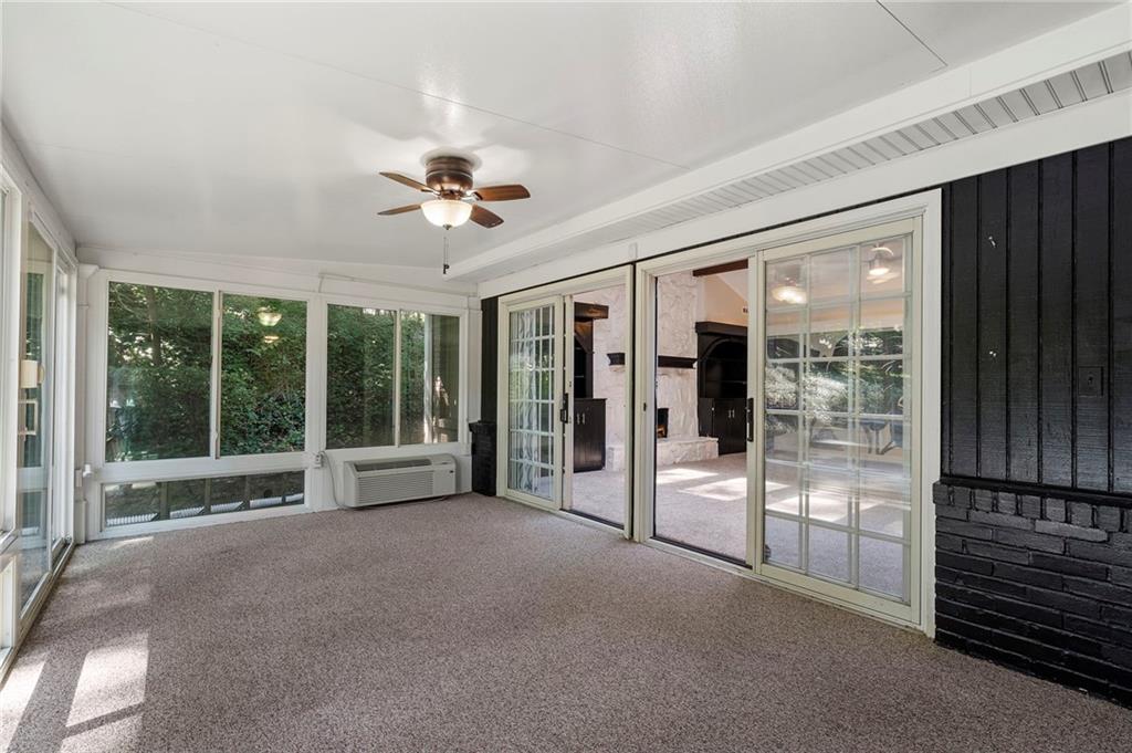 1190 W Wesley Road NW