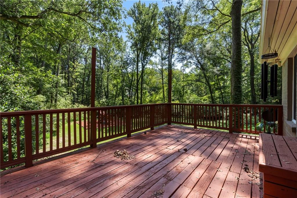 1190 W Wesley Road NW