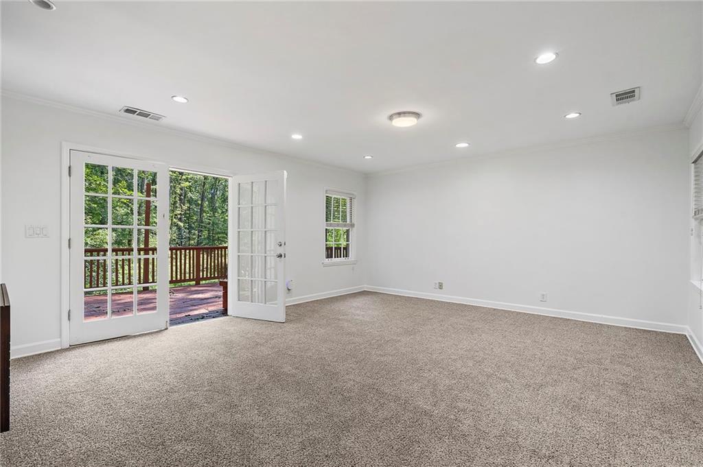 1190 W Wesley Road NW