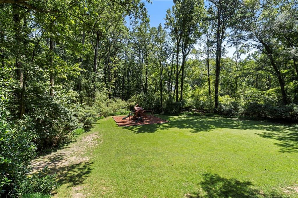 1190 W Wesley Road NW