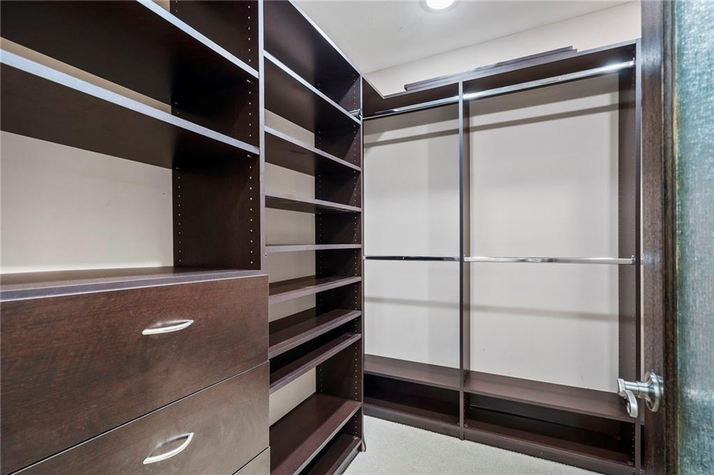 1190 W Wesley Road NW