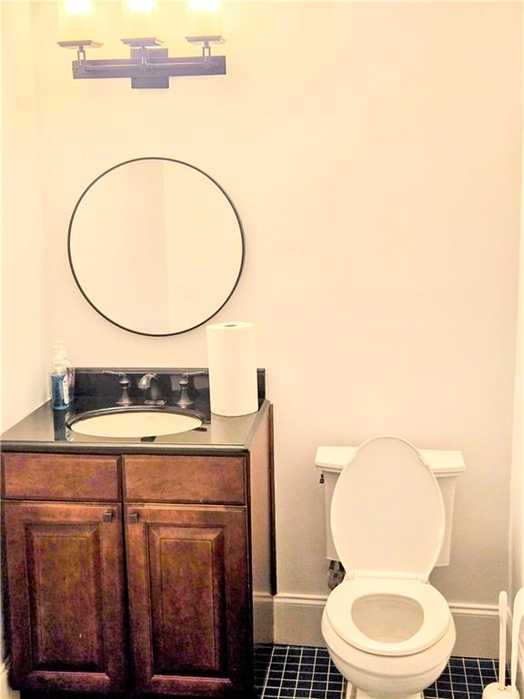 1549 CLAIRMONT Road Unit 208