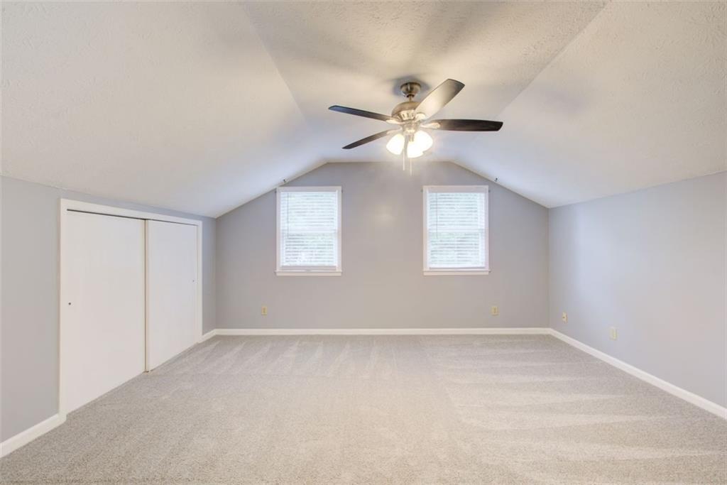 650 STRATFORD GREEN Way