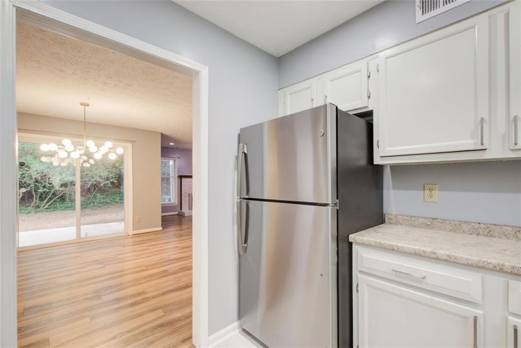 650 STRATFORD GREEN Way