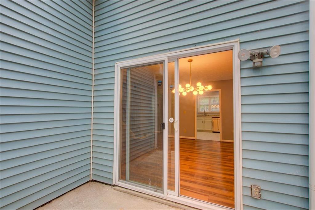 650 STRATFORD GREEN Way