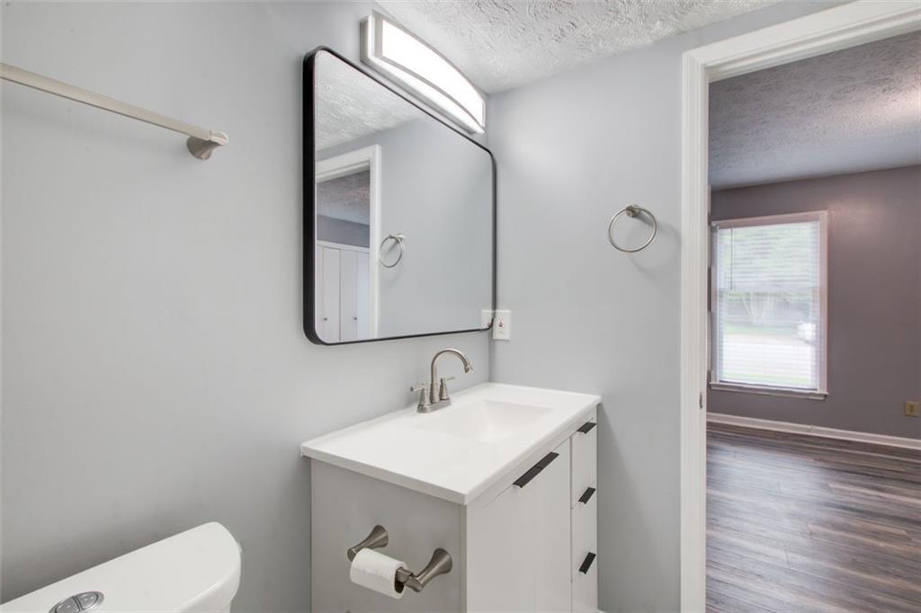 650 STRATFORD GREEN Way