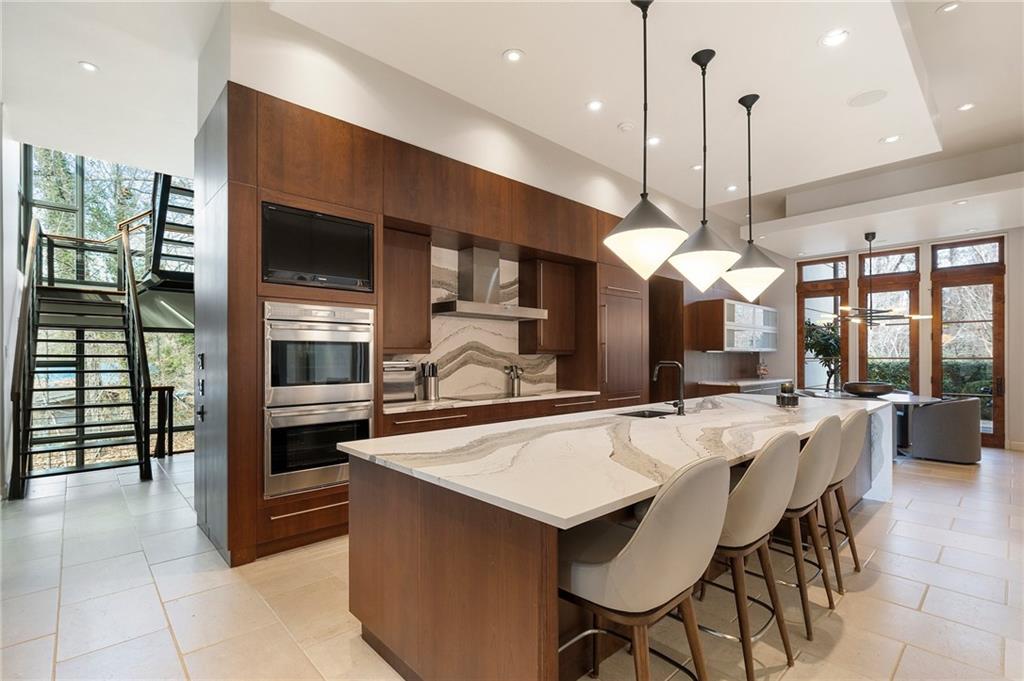 1500 West Wesley Road NW