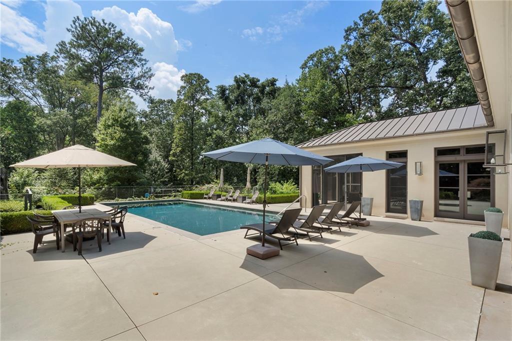 1500 West Wesley Road NW