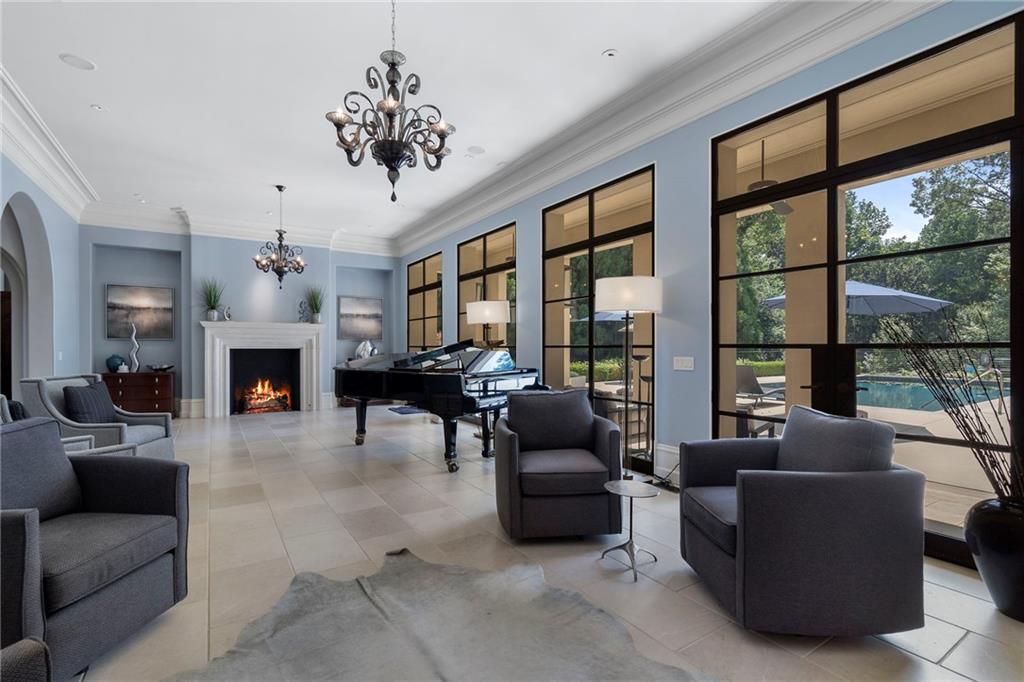 1500 West Wesley Road NW